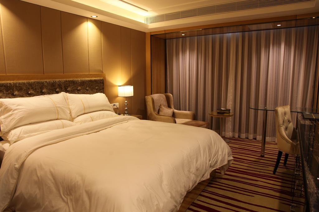 Guangzhou Guo Mao Hotel Quarto foto